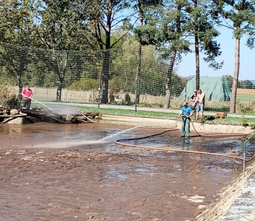 Výlov a čištění požární nádrže 21.9.2024