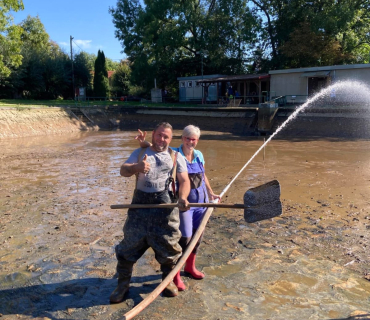 Výlov a čištění požární nádrže 21.9.2024